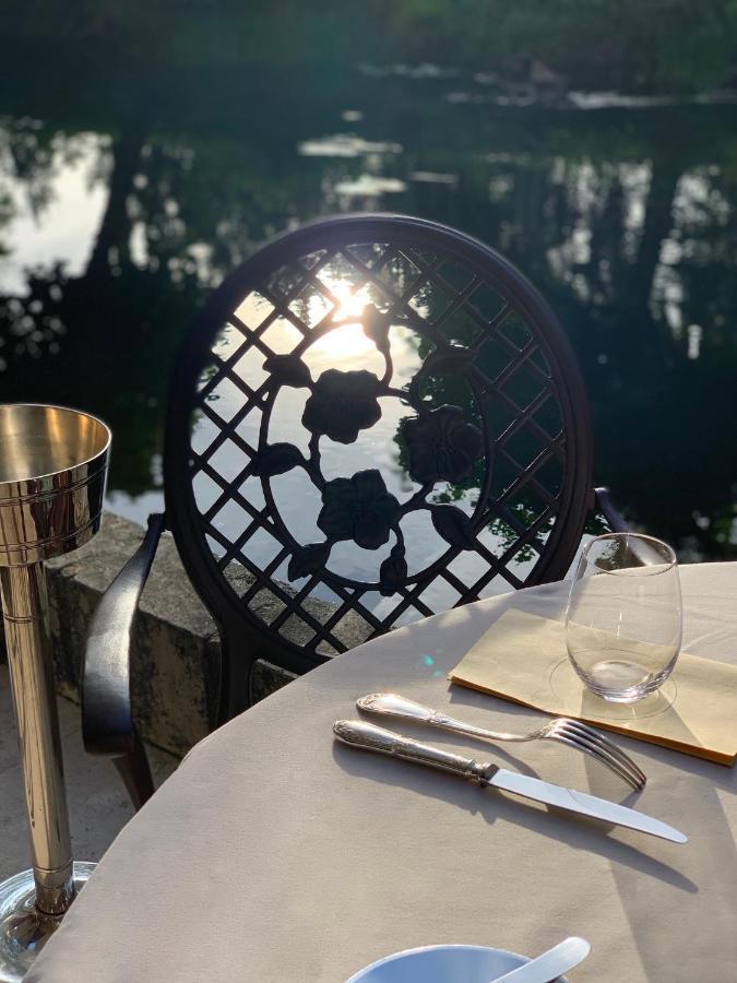 ホテル Le Moulin Du Roc ブラントーム エクステリア 写真