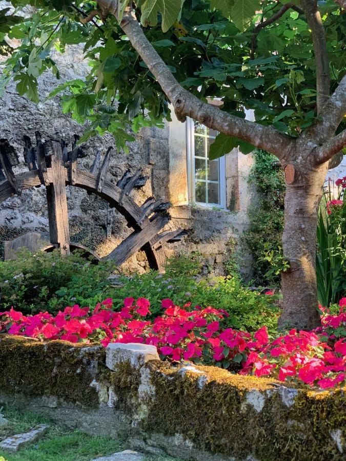 ホテル Le Moulin Du Roc ブラントーム エクステリア 写真